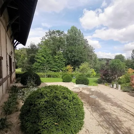 Vakantiehuis Le Chalet Du Vaudichon Saint-Saëns