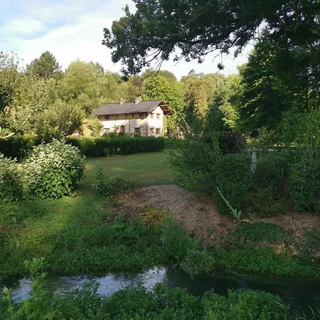 Le Chalet Du Vaudichon Vakantiehuis *